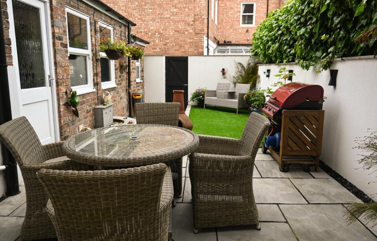Bronte Guest House Йорк Екстериор снимка