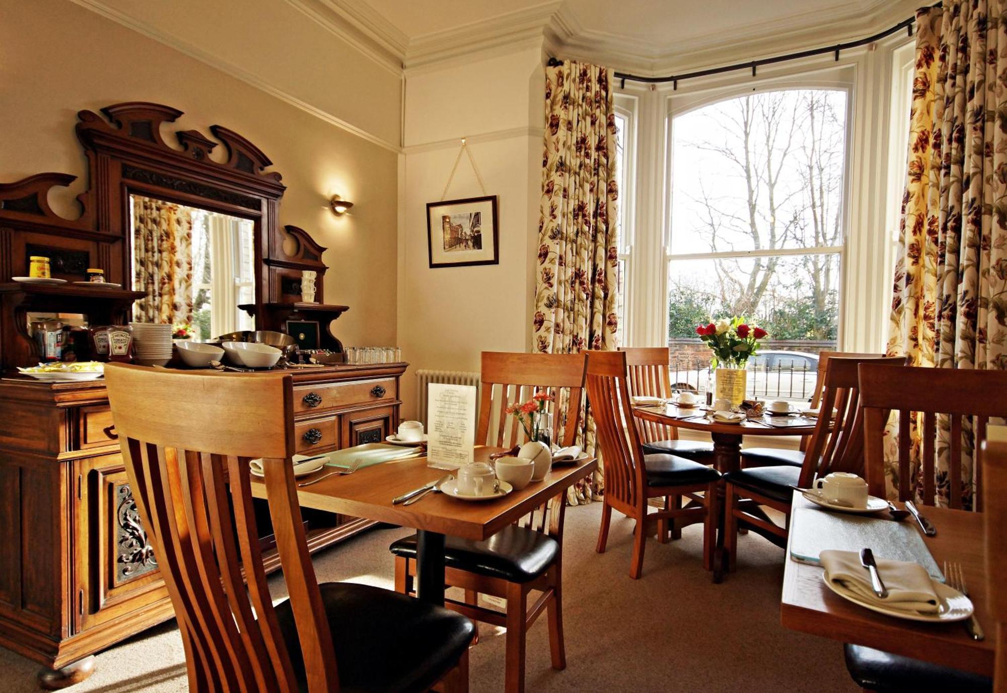 Bronte Guest House Йорк Екстериор снимка