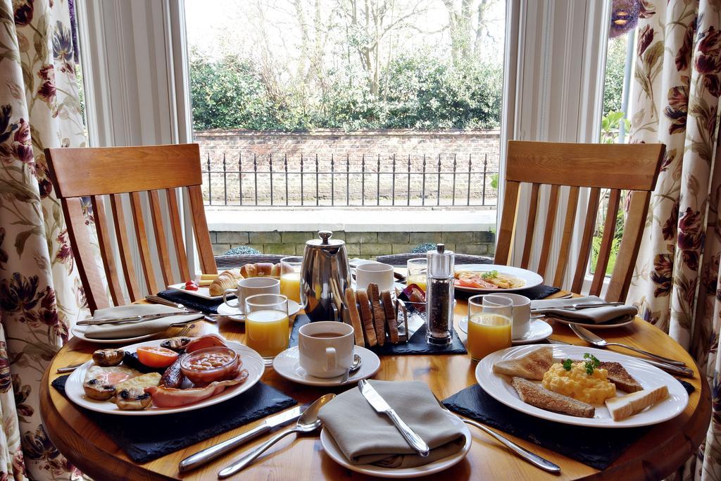Bronte Guest House Йорк Екстериор снимка