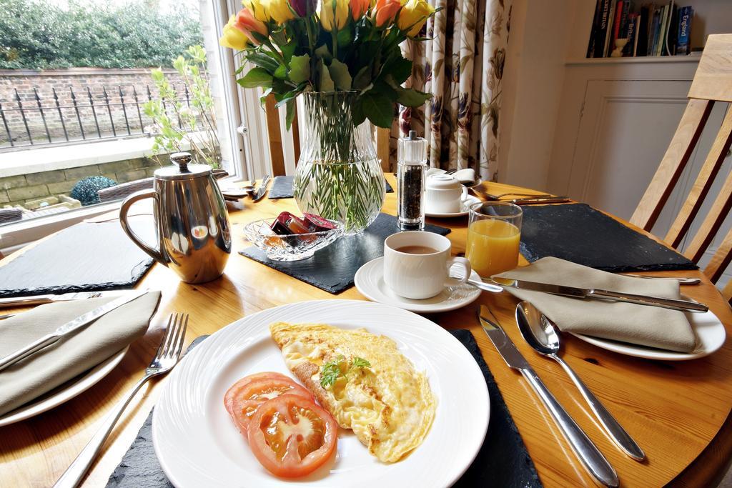 Bronte Guest House Йорк Екстериор снимка