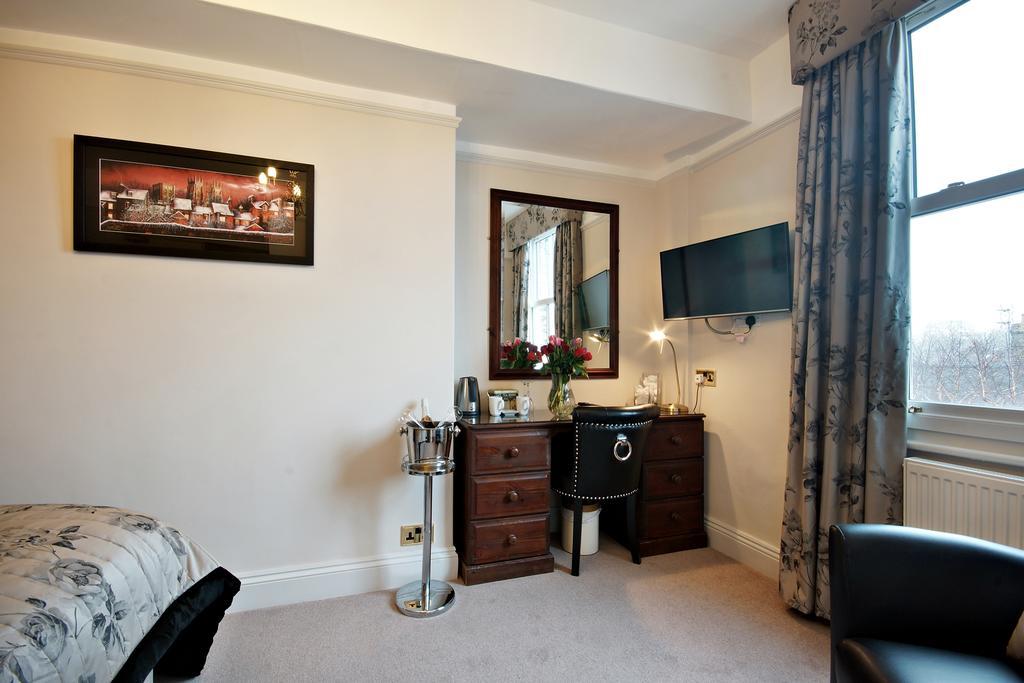 Bronte Guest House Йорк Екстериор снимка